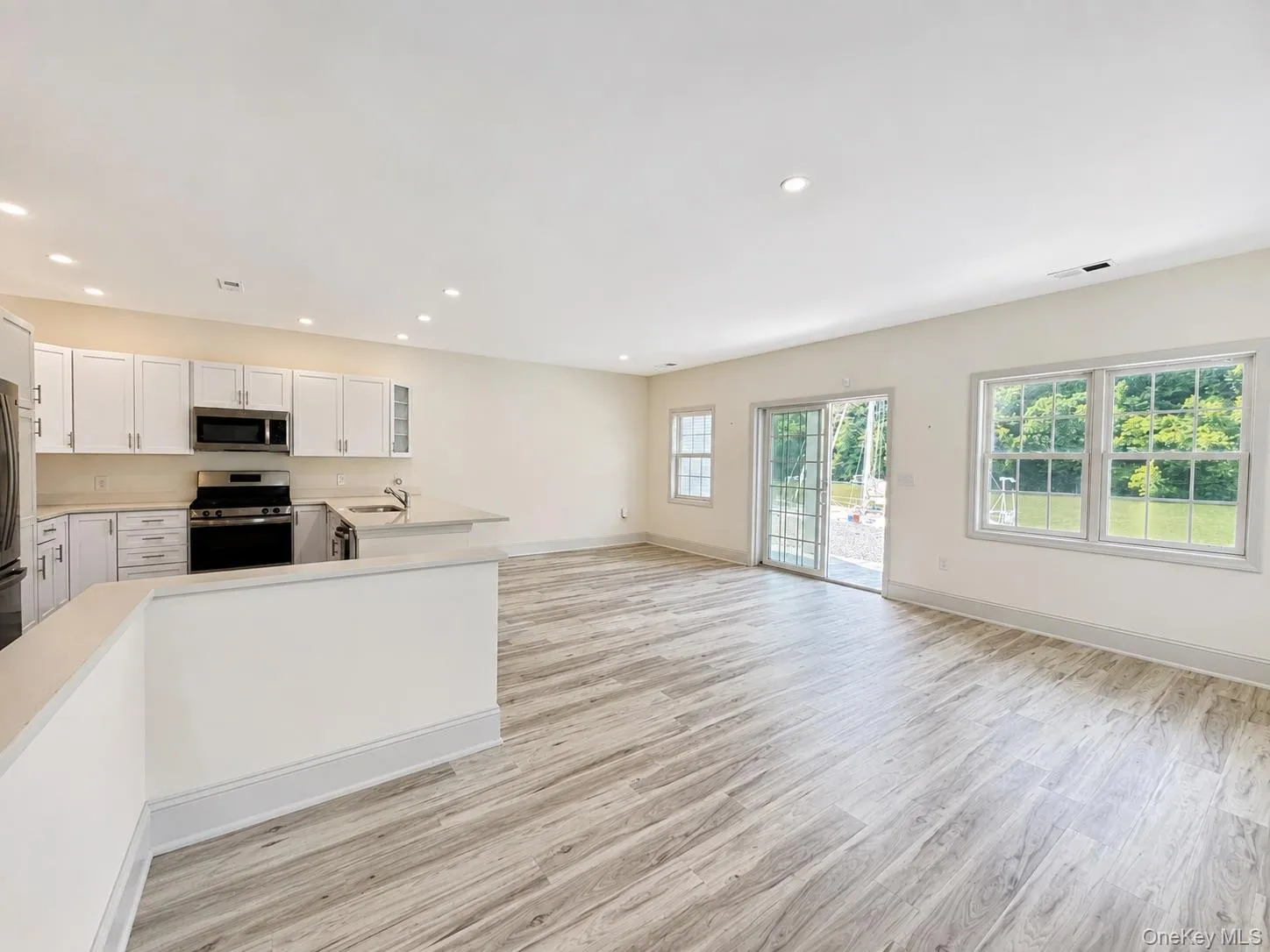 25 Marina Drive, Catskill, NY, 3 Bedrooms Bedrooms, 11 Rooms Rooms,3 BathroomsBathrooms,Residential,For Rent,Marina,0,1043801 25 Marina Drive, Catskill, NY, 3 Bedrooms Bedrooms, 11 Rooms Rooms,3 BathroomsBathrooms,Residential,For Rent,Marina,0,1043801