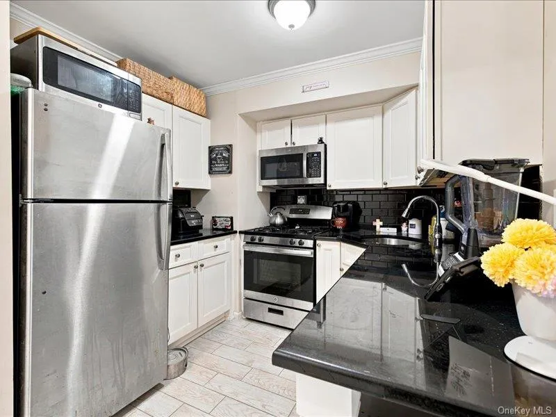55 Monroe Boulevard, Long Beach, NY, 1 Bedroom Bedrooms, 4 Rooms Rooms,1 BathroomBathrooms,Residential,For Rent,Monroe,0,1043802 55 Monroe Boulevard, Long Beach, NY, 1 Bedroom Bedrooms, 4 Rooms Rooms,1 BathroomBathrooms,Residential,For Rent,Monroe,0,1043802