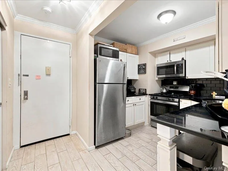 55 Monroe Boulevard, Long Beach, NY, 1 Bedroom Bedrooms, 4 Rooms Rooms,1 BathroomBathrooms,Residential,For Rent,Monroe,0,1043802 55 Monroe Boulevard, Long Beach, NY, 1 Bedroom Bedrooms, 4 Rooms Rooms,1 BathroomBathrooms,Residential,For Rent,Monroe,0,1043802