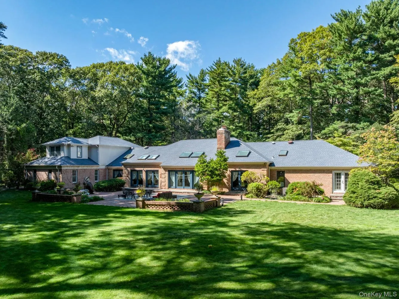10 Laurel Woods Drive, Oyster Bay, NY, 6 Bedrooms Bedrooms, 11 Rooms Rooms,6 BathroomsBathrooms,Residential,For Rent,Laurel Woods,0,1043804 10 Laurel Woods Drive, Oyster Bay, NY, 6 Bedrooms Bedrooms, 11 Rooms Rooms,6 BathroomsBathrooms,Residential,For Rent,Laurel Woods,0,1043804