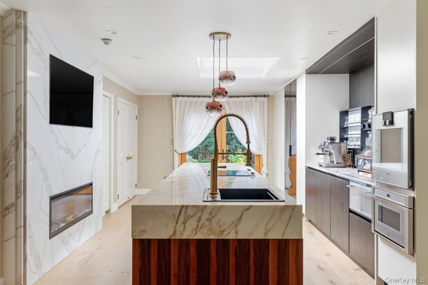 10 Laurel Woods Drive, Oyster Bay, NY, 6 Bedrooms Bedrooms, 11 Rooms Rooms,6 BathroomsBathrooms,Residential,For Rent,Laurel Woods,0,1043804 10 Laurel Woods Drive, Oyster Bay, NY, 6 Bedrooms Bedrooms, 11 Rooms Rooms,6 BathroomsBathrooms,Residential,For Rent,Laurel Woods,0,1043804