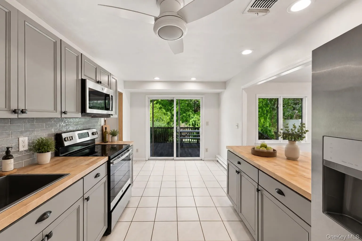 25 Harvey Lane, Brookhaven, NY, 4 Bedrooms Bedrooms, 9 Rooms Rooms,2 BathroomsBathrooms,Residential,For Rent,Harvey,0,1043809 25 Harvey Lane, Brookhaven, NY, 4 Bedrooms Bedrooms, 9 Rooms Rooms,2 BathroomsBathrooms,Residential,For Rent,Harvey,0,1043809