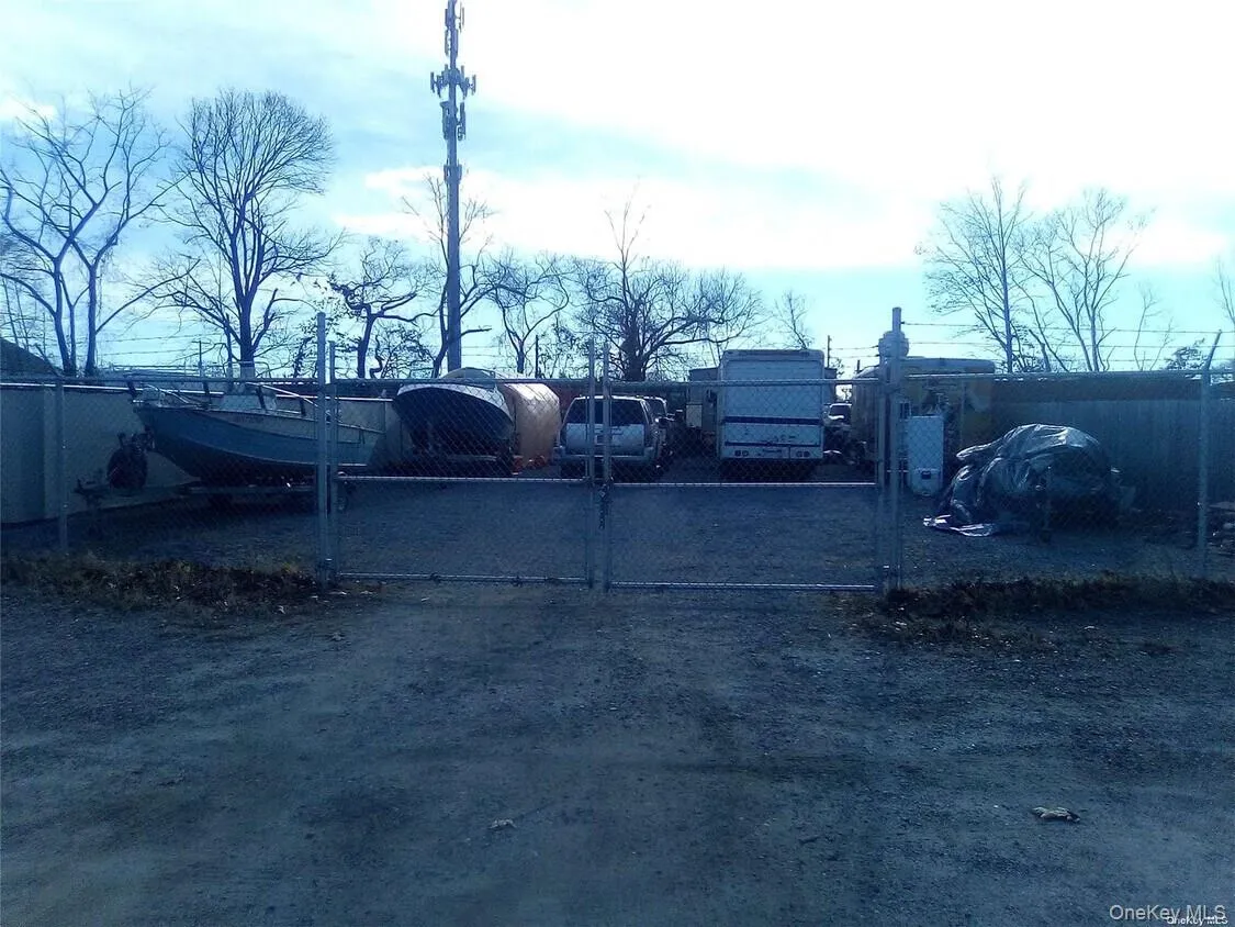 122 Frowein Rd, Brookhaven, NY, ,Commercial Lease,For Rent,Frowein Rd,0,1043811 122 Frowein Rd, Brookhaven, NY, ,Commercial Lease,For Rent,Frowein Rd,0,1043811