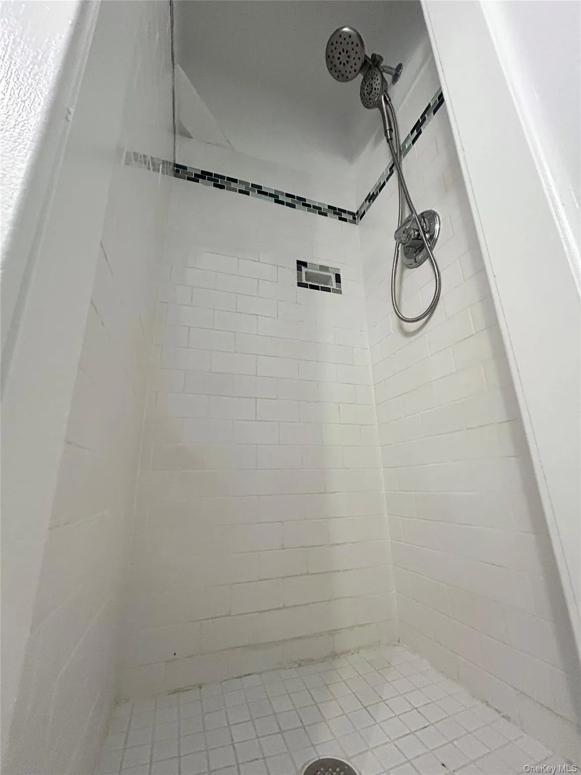 747 Route 9W, Clarkstown, NY, 2 Bedrooms Bedrooms, 5 Rooms Rooms,1 BathroomBathrooms,Residential Lease,For Rent,Route 9W,0,1043814 747 Route 9W, Clarkstown, NY, 2 Bedrooms Bedrooms, 5 Rooms Rooms,1 BathroomBathrooms,Residential Lease,For Rent,Route 9W,0,1043814