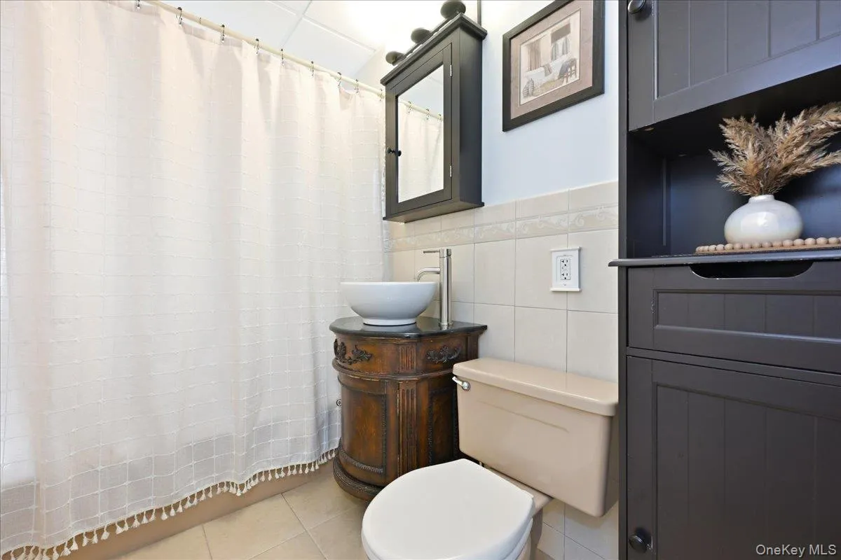 136 Tardy Lane, Hempstead, NY, 4 Bedrooms Bedrooms, 7 Rooms Rooms,2 BathroomsBathrooms,Residential,For Rent,Tardy,0,1043815 136 Tardy Lane, Hempstead, NY, 4 Bedrooms Bedrooms, 7 Rooms Rooms,2 BathroomsBathrooms,Residential,For Rent,Tardy,0,1043815