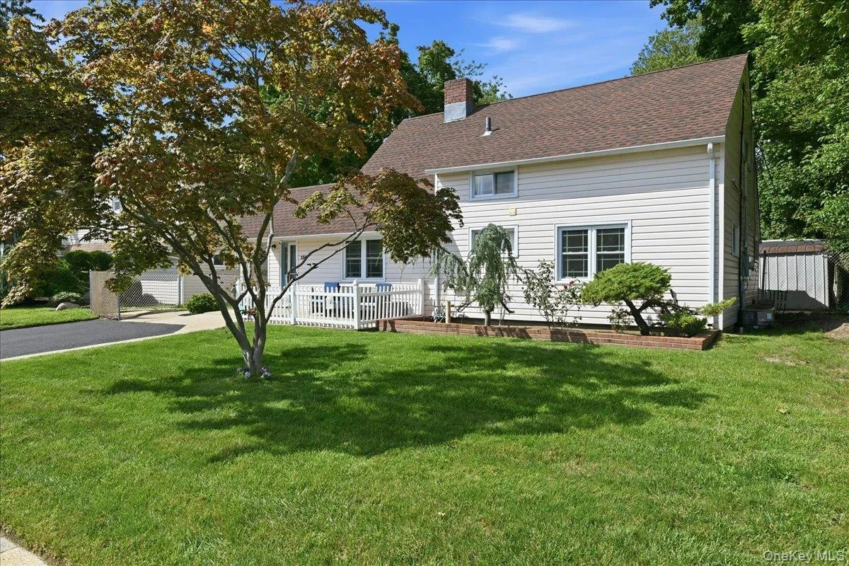 136 Tardy Lane, Hempstead, NY, 4 Bedrooms Bedrooms, 7 Rooms Rooms,2 BathroomsBathrooms,Residential,For Rent,Tardy,0,1043815 136 Tardy Lane, Hempstead, NY, 4 Bedrooms Bedrooms, 7 Rooms Rooms,2 BathroomsBathrooms,Residential,For Rent,Tardy,0,1043815