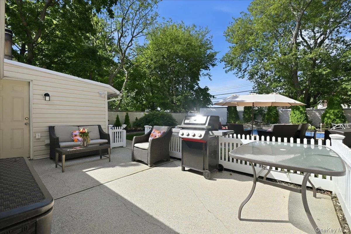 136 Tardy Lane, Hempstead, NY, 4 Bedrooms Bedrooms, 7 Rooms Rooms,2 BathroomsBathrooms,Residential,For Rent,Tardy,0,1043815 136 Tardy Lane, Hempstead, NY, 4 Bedrooms Bedrooms, 7 Rooms Rooms,2 BathroomsBathrooms,Residential,For Rent,Tardy,0,1043815