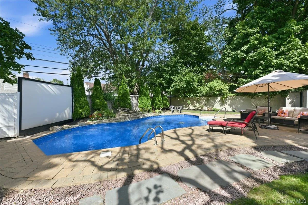 136 Tardy Lane, Hempstead, NY, 4 Bedrooms Bedrooms, 7 Rooms Rooms,2 BathroomsBathrooms,Residential,For Rent,Tardy,0,1043815 136 Tardy Lane, Hempstead, NY, 4 Bedrooms Bedrooms, 7 Rooms Rooms,2 BathroomsBathrooms,Residential,For Rent,Tardy,0,1043815