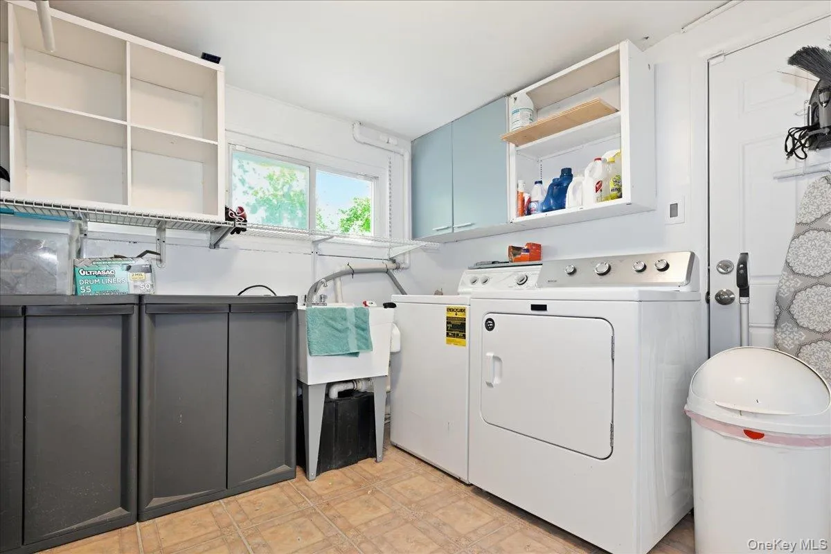 136 Tardy Lane, Hempstead, NY, 4 Bedrooms Bedrooms, 7 Rooms Rooms,2 BathroomsBathrooms,Residential,For Rent,Tardy,0,1043815 136 Tardy Lane, Hempstead, NY, 4 Bedrooms Bedrooms, 7 Rooms Rooms,2 BathroomsBathrooms,Residential,For Rent,Tardy,0,1043815