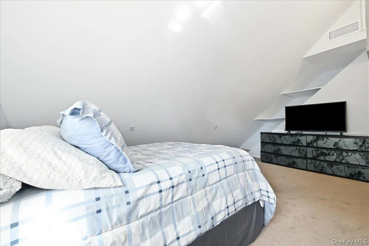 136 Tardy Lane, Hempstead, NY, 4 Bedrooms Bedrooms, 7 Rooms Rooms,2 BathroomsBathrooms,Residential,For Rent,Tardy,0,1043815 136 Tardy Lane, Hempstead, NY, 4 Bedrooms Bedrooms, 7 Rooms Rooms,2 BathroomsBathrooms,Residential,For Rent,Tardy,0,1043815