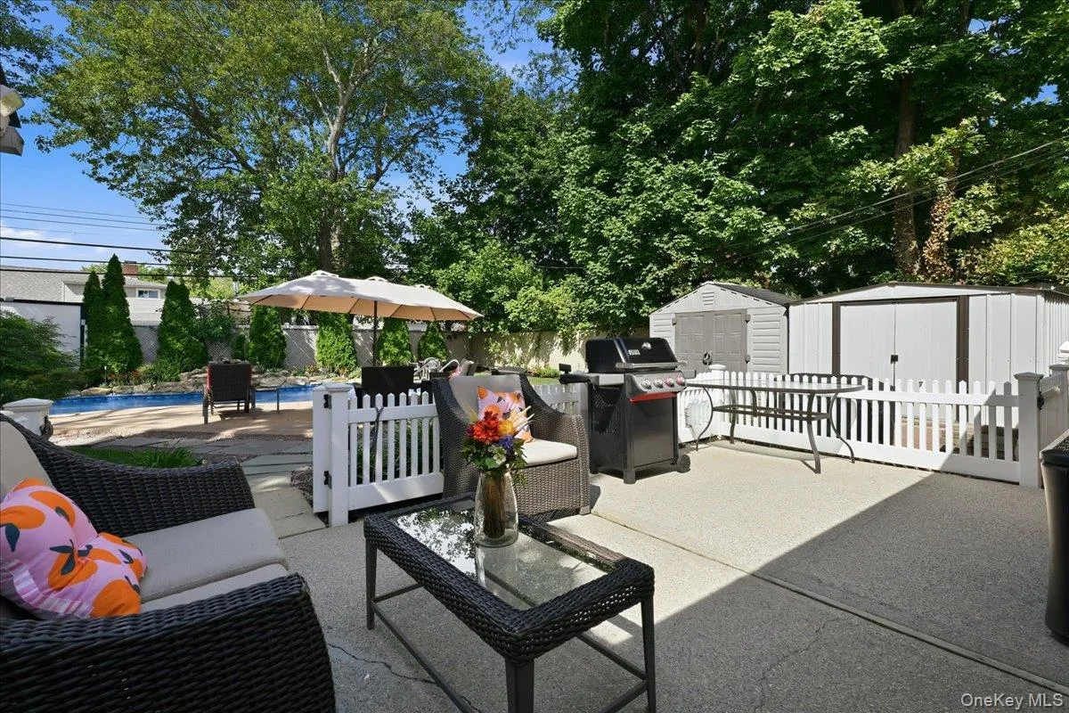136 Tardy Lane, Hempstead, NY, 4 Bedrooms Bedrooms, 7 Rooms Rooms,2 BathroomsBathrooms,Residential,For Rent,Tardy,0,1043815 136 Tardy Lane, Hempstead, NY, 4 Bedrooms Bedrooms, 7 Rooms Rooms,2 BathroomsBathrooms,Residential,For Rent,Tardy,0,1043815