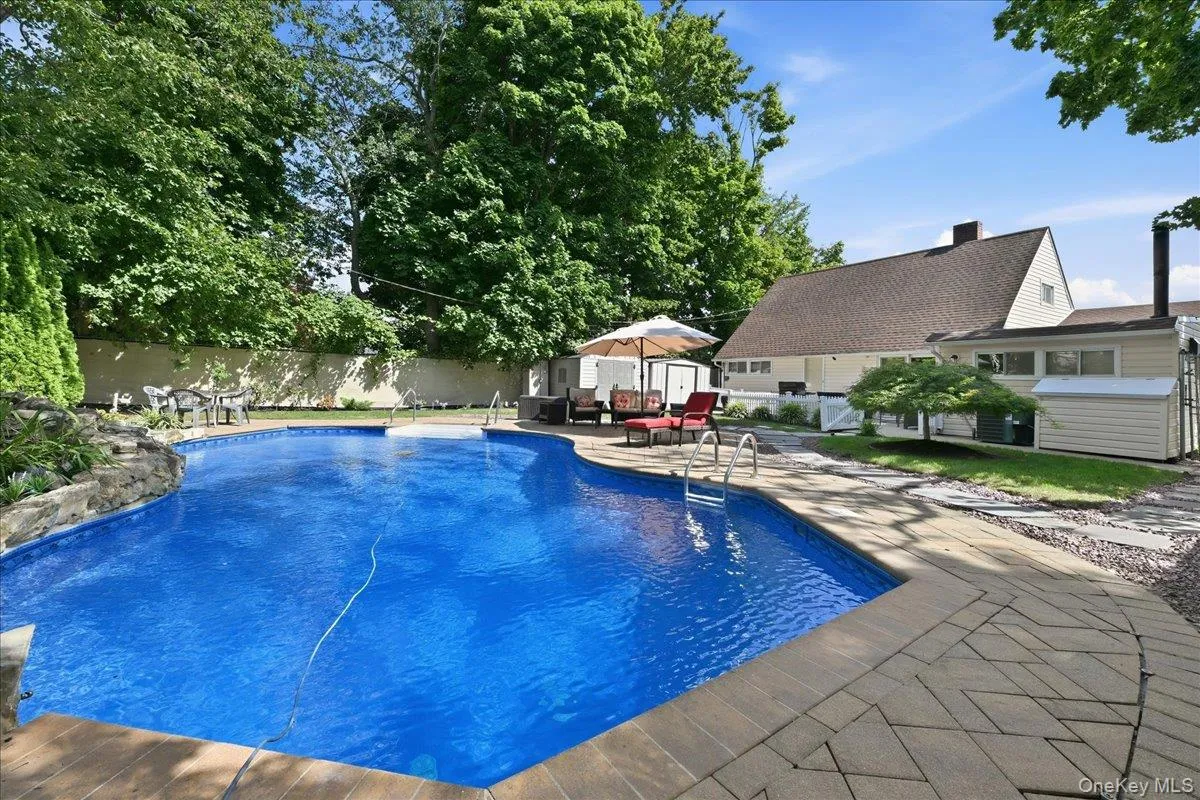 136 Tardy Lane, Hempstead, NY, 4 Bedrooms Bedrooms, 7 Rooms Rooms,2 BathroomsBathrooms,Residential,For Rent,Tardy,0,1043815 136 Tardy Lane, Hempstead, NY, 4 Bedrooms Bedrooms, 7 Rooms Rooms,2 BathroomsBathrooms,Residential,For Rent,Tardy,0,1043815
