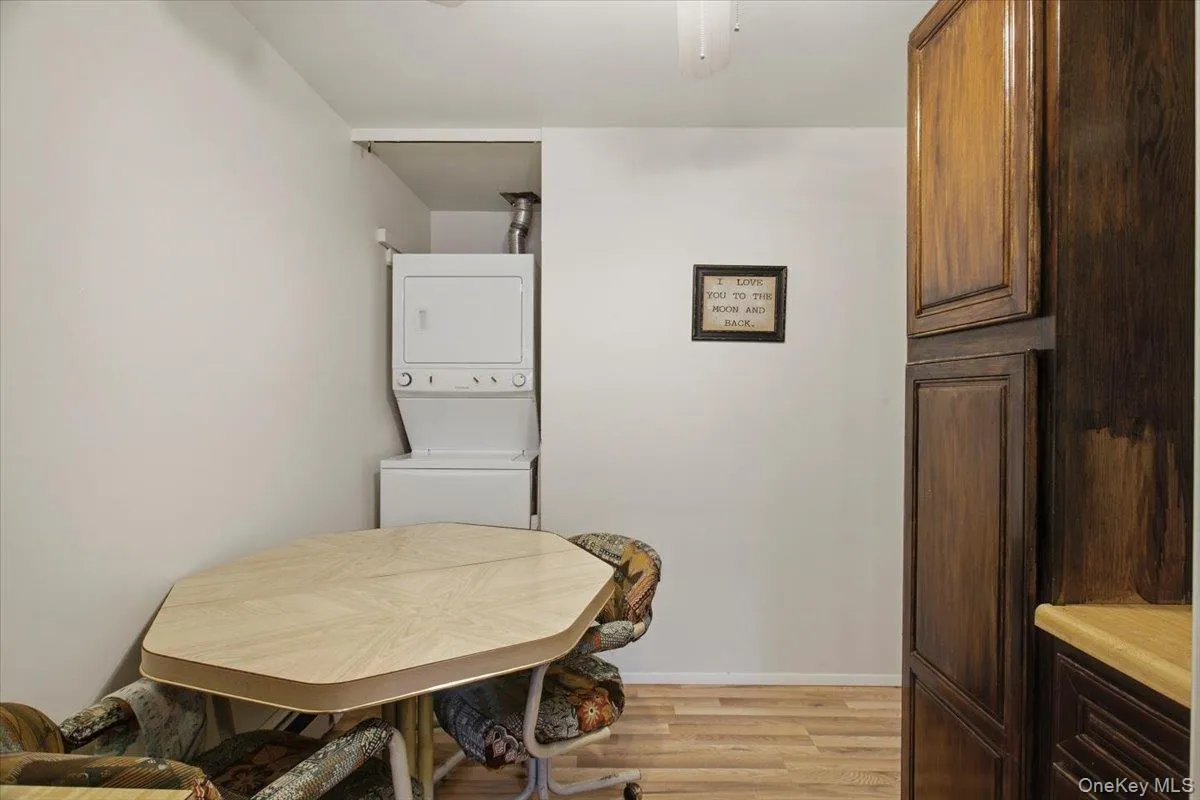 107 Broadway, White Plains, NY, 2 Bedrooms Bedrooms, 6 Rooms Rooms,2 BathroomsBathrooms,Residential,For Rent,Broadway,0,1043817 107 Broadway, White Plains, NY, 2 Bedrooms Bedrooms, 6 Rooms Rooms,2 BathroomsBathrooms,Residential,For Rent,Broadway,0,1043817