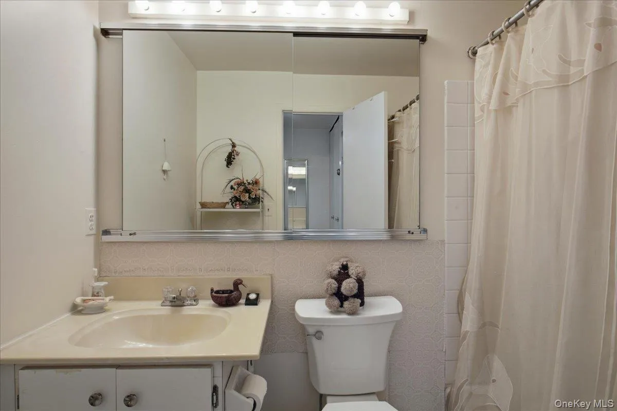 107 Broadway, White Plains, NY, 2 Bedrooms Bedrooms, 6 Rooms Rooms,2 BathroomsBathrooms,Residential,For Rent,Broadway,0,1043817 107 Broadway, White Plains, NY, 2 Bedrooms Bedrooms, 6 Rooms Rooms,2 BathroomsBathrooms,Residential,For Rent,Broadway,0,1043817