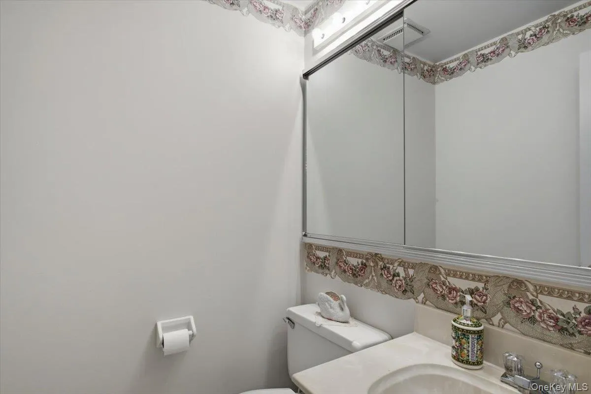 107 Broadway, White Plains, NY, 2 Bedrooms Bedrooms, 6 Rooms Rooms,2 BathroomsBathrooms,Residential,For Rent,Broadway,0,1043817 107 Broadway, White Plains, NY, 2 Bedrooms Bedrooms, 6 Rooms Rooms,2 BathroomsBathrooms,Residential,For Rent,Broadway,0,1043817