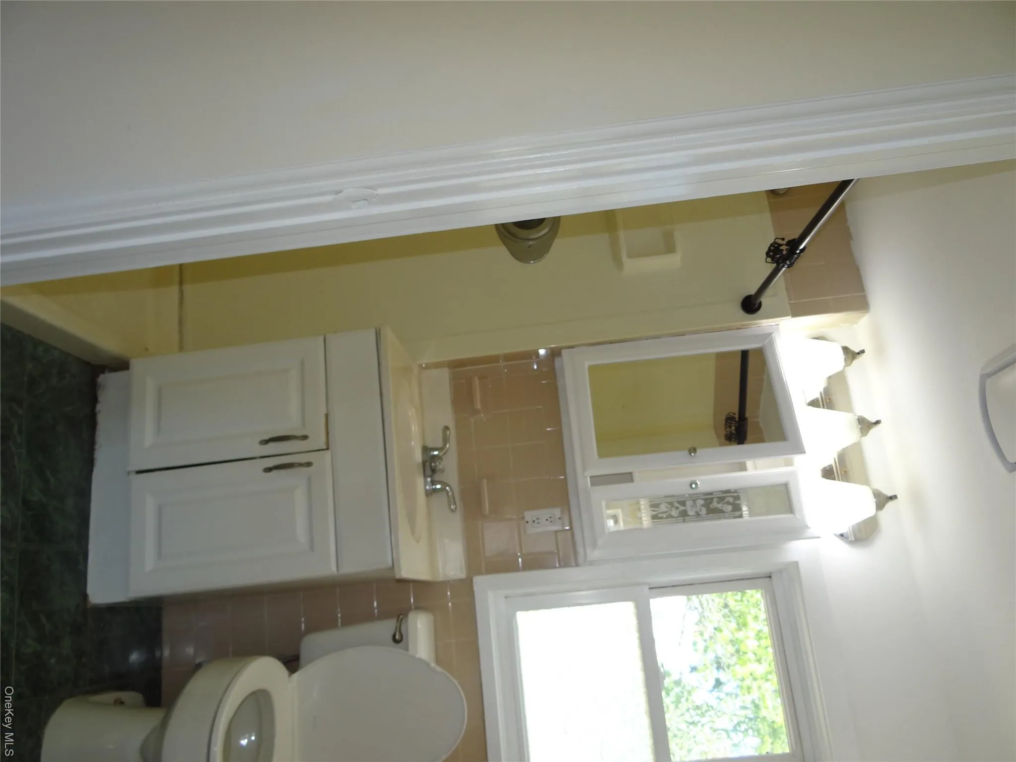 272 12th Avenue, West Babylon, NY, 2 Bedrooms Bedrooms, 4 Rooms Rooms,1 BathroomBathrooms,Residential,For Rent,12th,0,1043828 272 12th Avenue, West Babylon, NY, 2 Bedrooms Bedrooms, 4 Rooms Rooms,1 BathroomBathrooms,Residential,For Rent,12th,0,1043828