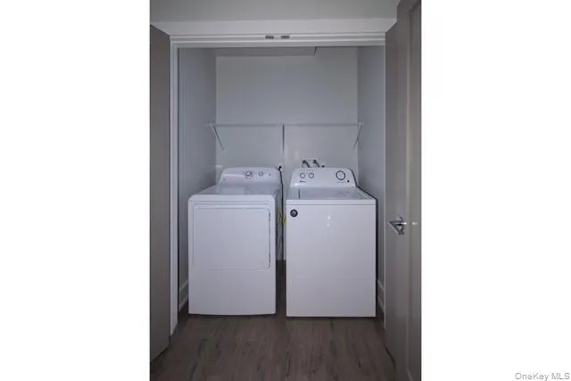 94302 Circle Drive, Islip, NY, 2 Bedrooms Bedrooms, 6 Rooms Rooms,2 BathroomsBathrooms,Residential Lease,For Rent,Circle,0,1043829 94302 Circle Drive, Islip, NY, 2 Bedrooms Bedrooms, 6 Rooms Rooms,2 BathroomsBathrooms,Residential Lease,For Rent,Circle,0,1043829