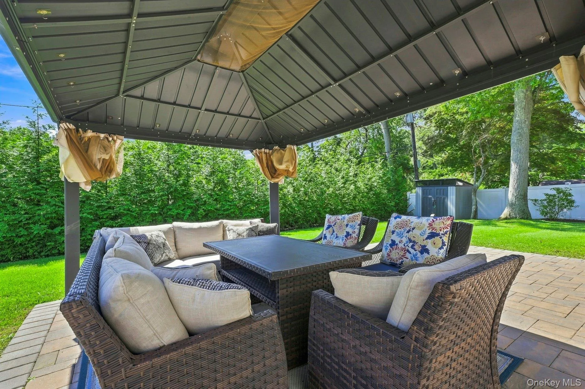 8 Marlan Court, Smithtown, NY, 3 Bedrooms Bedrooms, 7 Rooms Rooms,2 BathroomsBathrooms,Residential Lease,For Rent,Marlan,0,1043836 8 Marlan Court, Smithtown, NY, 3 Bedrooms Bedrooms, 7 Rooms Rooms,2 BathroomsBathrooms,Residential Lease,For Rent,Marlan,0,1043836