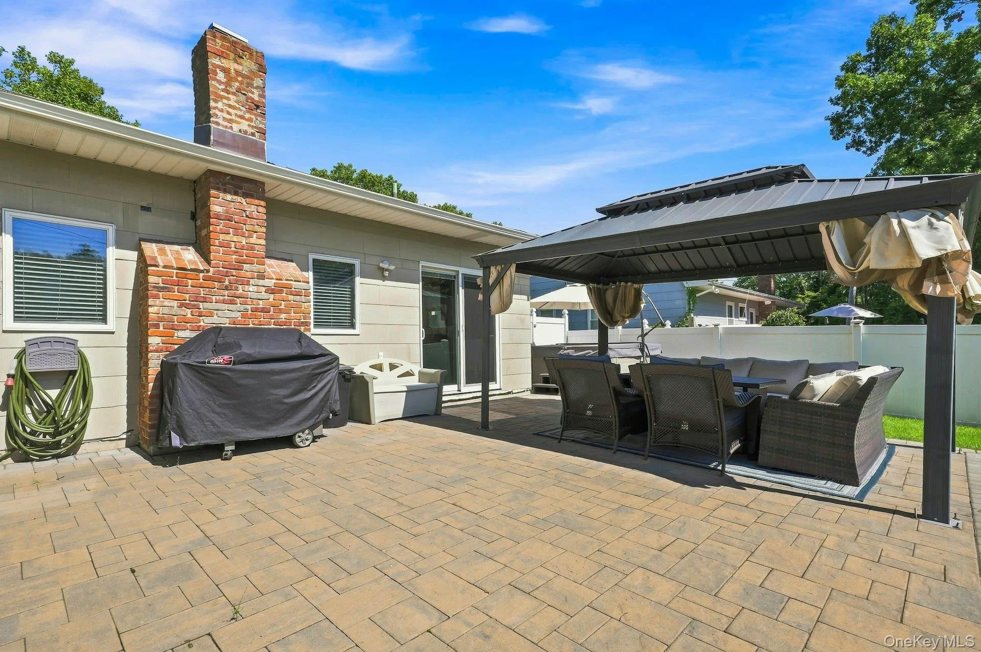 8 Marlan Court, Smithtown, NY, 3 Bedrooms Bedrooms, 7 Rooms Rooms,2 BathroomsBathrooms,Residential Lease,For Rent,Marlan,0,1043836 8 Marlan Court, Smithtown, NY, 3 Bedrooms Bedrooms, 7 Rooms Rooms,2 BathroomsBathrooms,Residential Lease,For Rent,Marlan,0,1043836