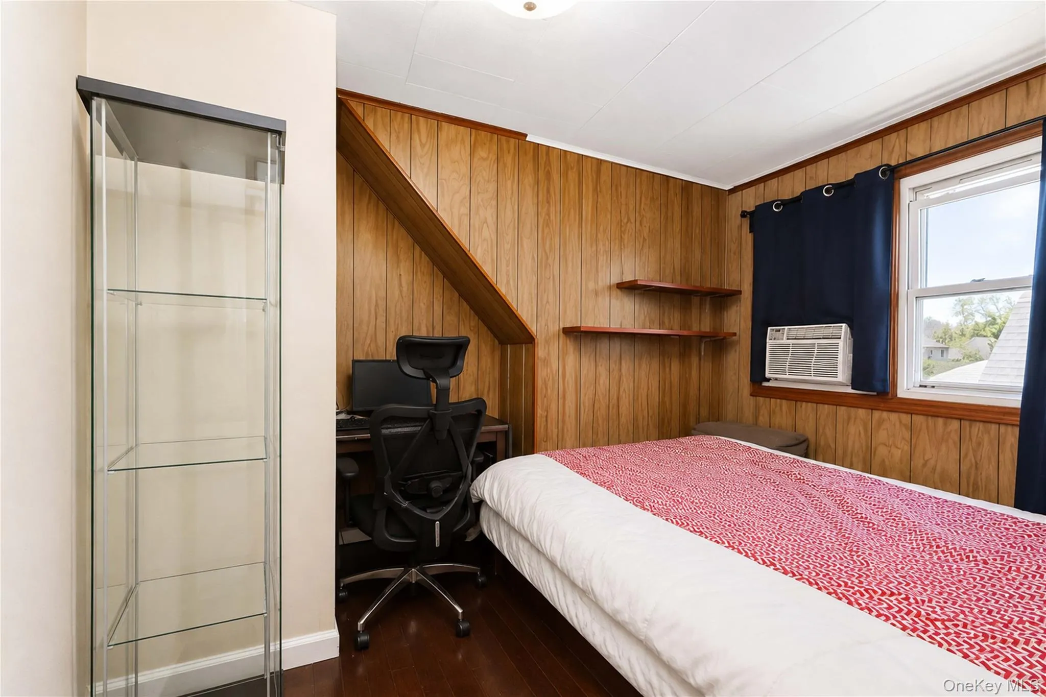 175 Latham Road, North Hempstead, NY, 5 Bedrooms Bedrooms, 7 Rooms Rooms,2 BathroomsBathrooms,Residential,For Rent,Latham,0,1043837 175 Latham Road, North Hempstead, NY, 5 Bedrooms Bedrooms, 7 Rooms Rooms,2 BathroomsBathrooms,Residential,For Rent,Latham,0,1043837