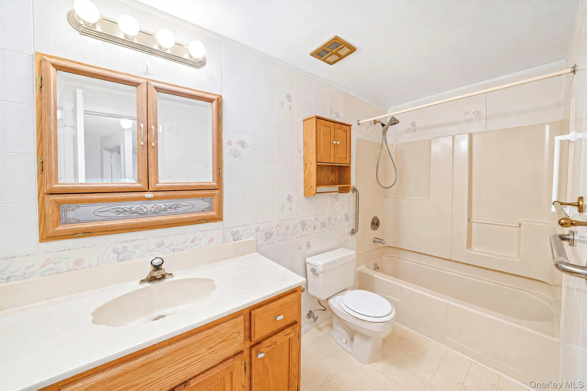 230 Birchwood Road, Brookhaven, NY, 3 Bedrooms Bedrooms, 5 Rooms Rooms,1 BathroomBathrooms,Residential,For Rent,Birchwood,0,1043843 230 Birchwood Road, Brookhaven, NY, 3 Bedrooms Bedrooms, 5 Rooms Rooms,1 BathroomBathrooms,Residential,For Rent,Birchwood,0,1043843