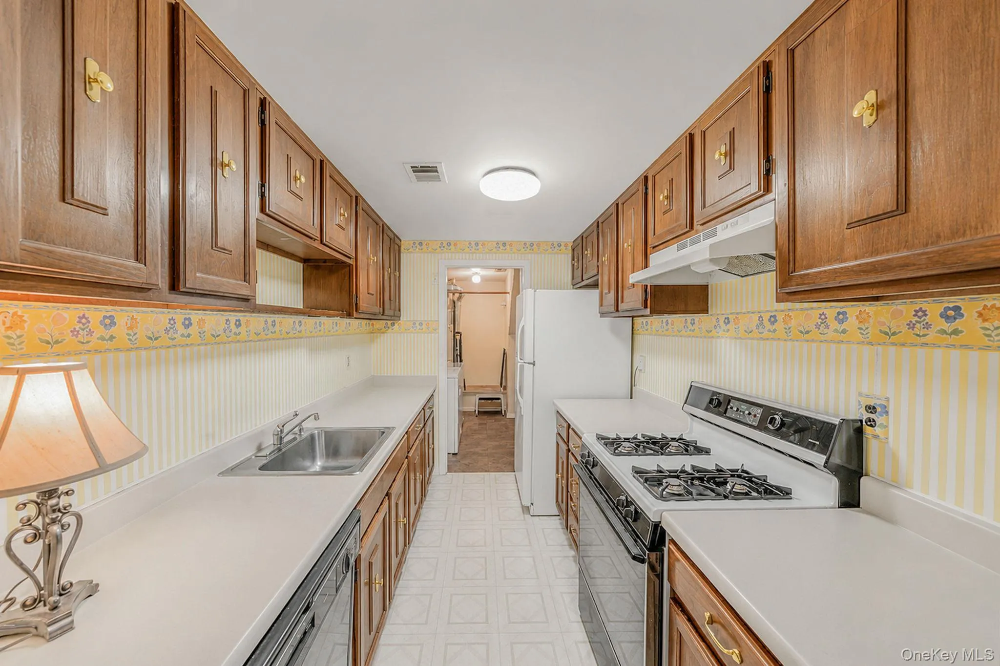 230 Birchwood Road, Brookhaven, NY, 3 Bedrooms Bedrooms, 5 Rooms Rooms,1 BathroomBathrooms,Residential,For Rent,Birchwood,0,1043843 230 Birchwood Road, Brookhaven, NY, 3 Bedrooms Bedrooms, 5 Rooms Rooms,1 BathroomBathrooms,Residential,For Rent,Birchwood,0,1043843