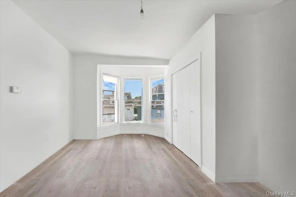 17 Lamartine Avenue, Yonkers, NY, 3 Bedroom Bedrooms, 5 Room Rooms,1 BathroomBathrooms,Residential Lease,For Rent,Lamartine,0,1043844 17 Lamartine Avenue, Yonkers, NY, 3 Bedroom Bedrooms, 5 Room Rooms,1 BathroomBathrooms,Residential Lease,For Rent,Lamartine,0,1043844