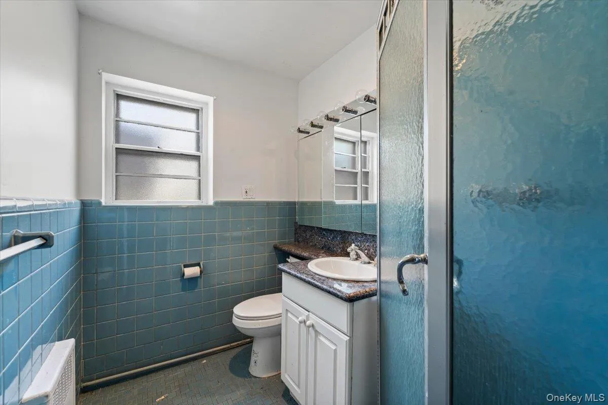 27-17 216th Street, New York, NY, 4 Bedrooms Bedrooms, 13 Rooms Rooms,3 BathroomsBathrooms,Residential,For Rent,216th,0,1043846 27-17 216th Street, New York, NY, 4 Bedrooms Bedrooms, 13 Rooms Rooms,3 BathroomsBathrooms,Residential,For Rent,216th,0,1043846
