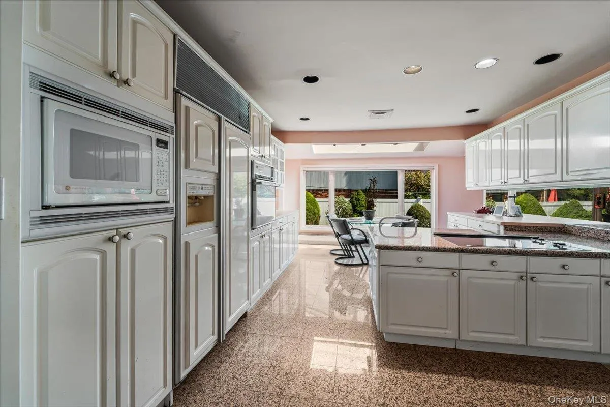 27-17 216th Street, New York, NY, 4 Bedrooms Bedrooms, 13 Rooms Rooms,3 BathroomsBathrooms,Residential,For Rent,216th,0,1043846 27-17 216th Street, New York, NY, 4 Bedrooms Bedrooms, 13 Rooms Rooms,3 BathroomsBathrooms,Residential,For Rent,216th,0,1043846