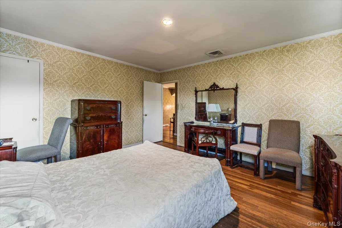 27-17 216th Street, New York, NY, 4 Bedrooms Bedrooms, 13 Rooms Rooms,3 BathroomsBathrooms,Residential,For Rent,216th,0,1043846 27-17 216th Street, New York, NY, 4 Bedrooms Bedrooms, 13 Rooms Rooms,3 BathroomsBathrooms,Residential,For Rent,216th,0,1043846