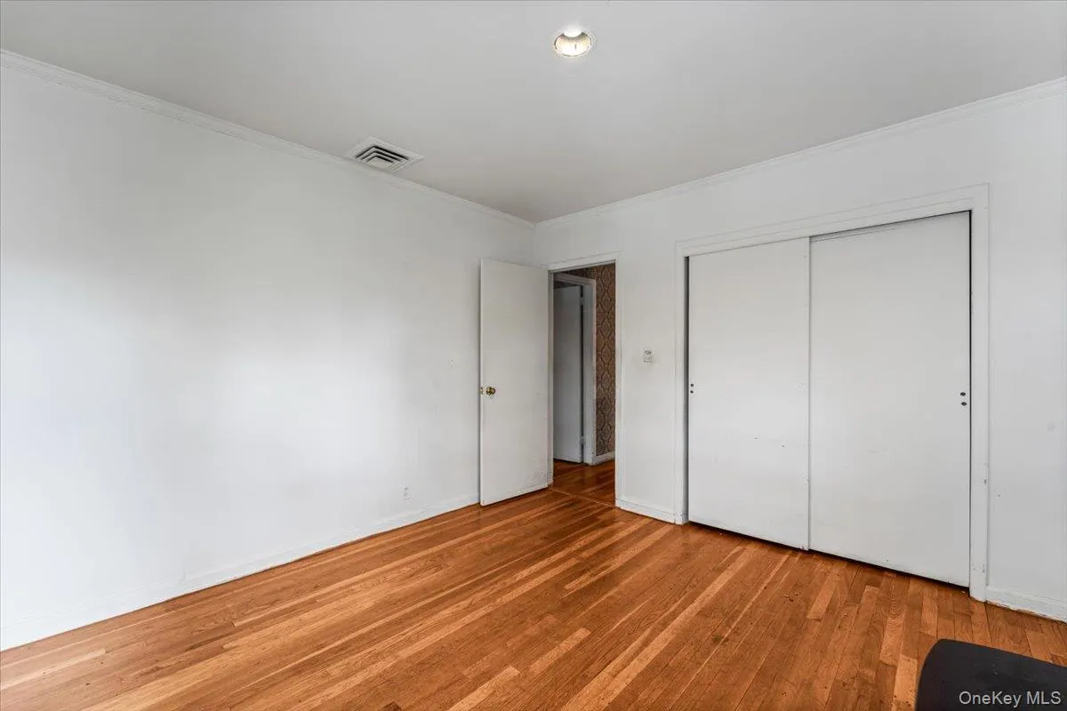 27-17 216th Street, New York, NY, 4 Bedrooms Bedrooms, 13 Rooms Rooms,3 BathroomsBathrooms,Residential,For Rent,216th,0,1043846 27-17 216th Street, New York, NY, 4 Bedrooms Bedrooms, 13 Rooms Rooms,3 BathroomsBathrooms,Residential,For Rent,216th,0,1043846