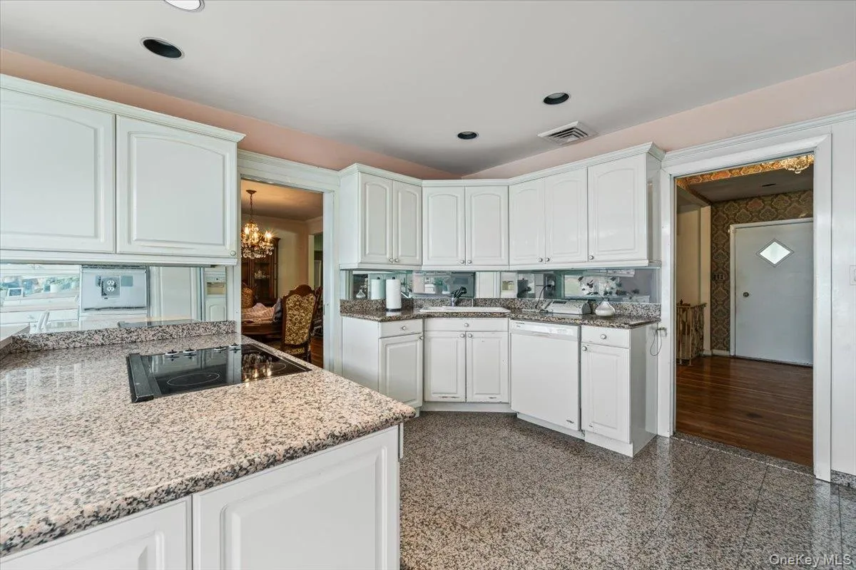 27-17 216th Street, New York, NY, 4 Bedrooms Bedrooms, 13 Rooms Rooms,3 BathroomsBathrooms,Residential,For Rent,216th,0,1043846 27-17 216th Street, New York, NY, 4 Bedrooms Bedrooms, 13 Rooms Rooms,3 BathroomsBathrooms,Residential,For Rent,216th,0,1043846