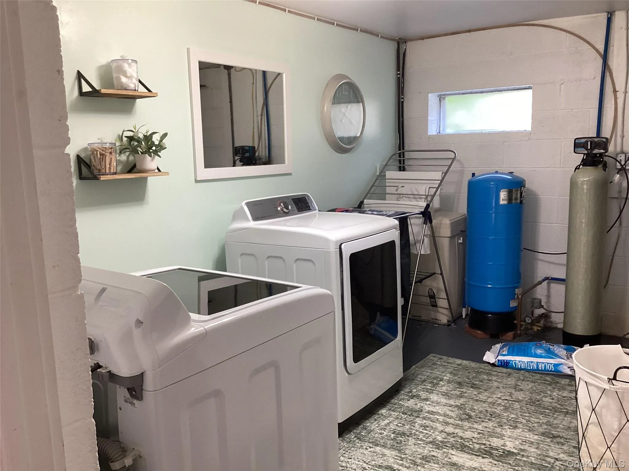 65 Luty Drive, Hyde Park, NY, 3 Bedrooms Bedrooms, 7 Rooms Rooms,1 BathroomBathrooms,Residential,For Rent,Luty,0,1043854 65 Luty Drive, Hyde Park, NY, 3 Bedrooms Bedrooms, 7 Rooms Rooms,1 BathroomBathrooms,Residential,For Rent,Luty,0,1043854