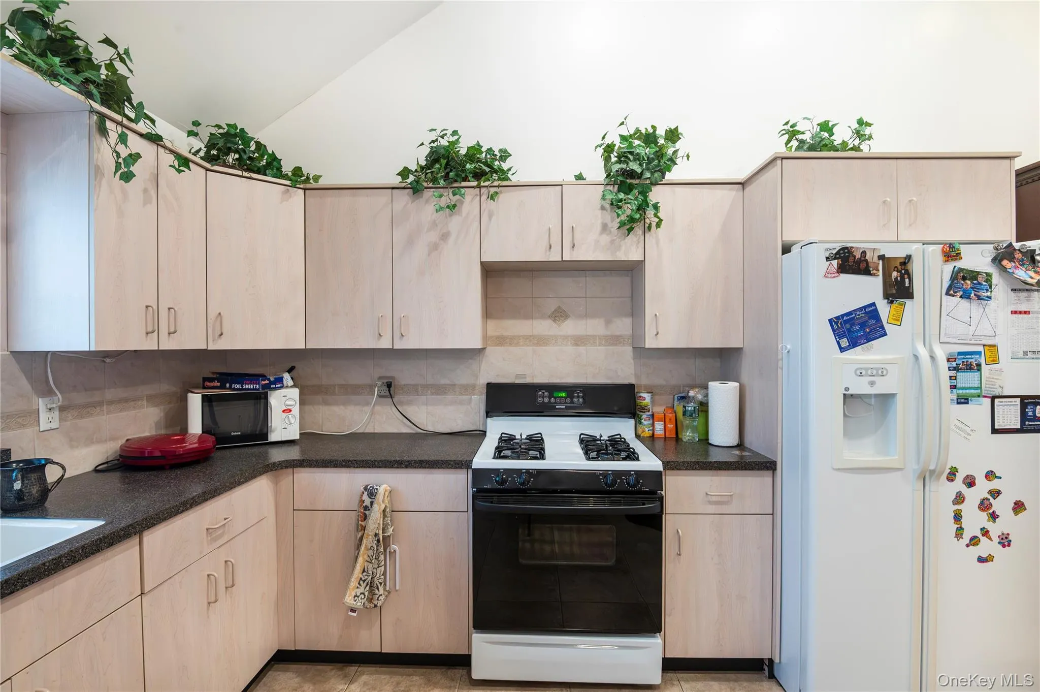 100 Mesora Woods Drive, Fallsburg, NY, 6 Bedrooms Bedrooms, 6 Rooms Rooms,4 BathroomsBathrooms,Residential,For Rent,Mesora Woods,0,1043856 100 Mesora Woods Drive, Fallsburg, NY, 6 Bedrooms Bedrooms, 6 Rooms Rooms,4 BathroomsBathrooms,Residential,For Rent,Mesora Woods,0,1043856