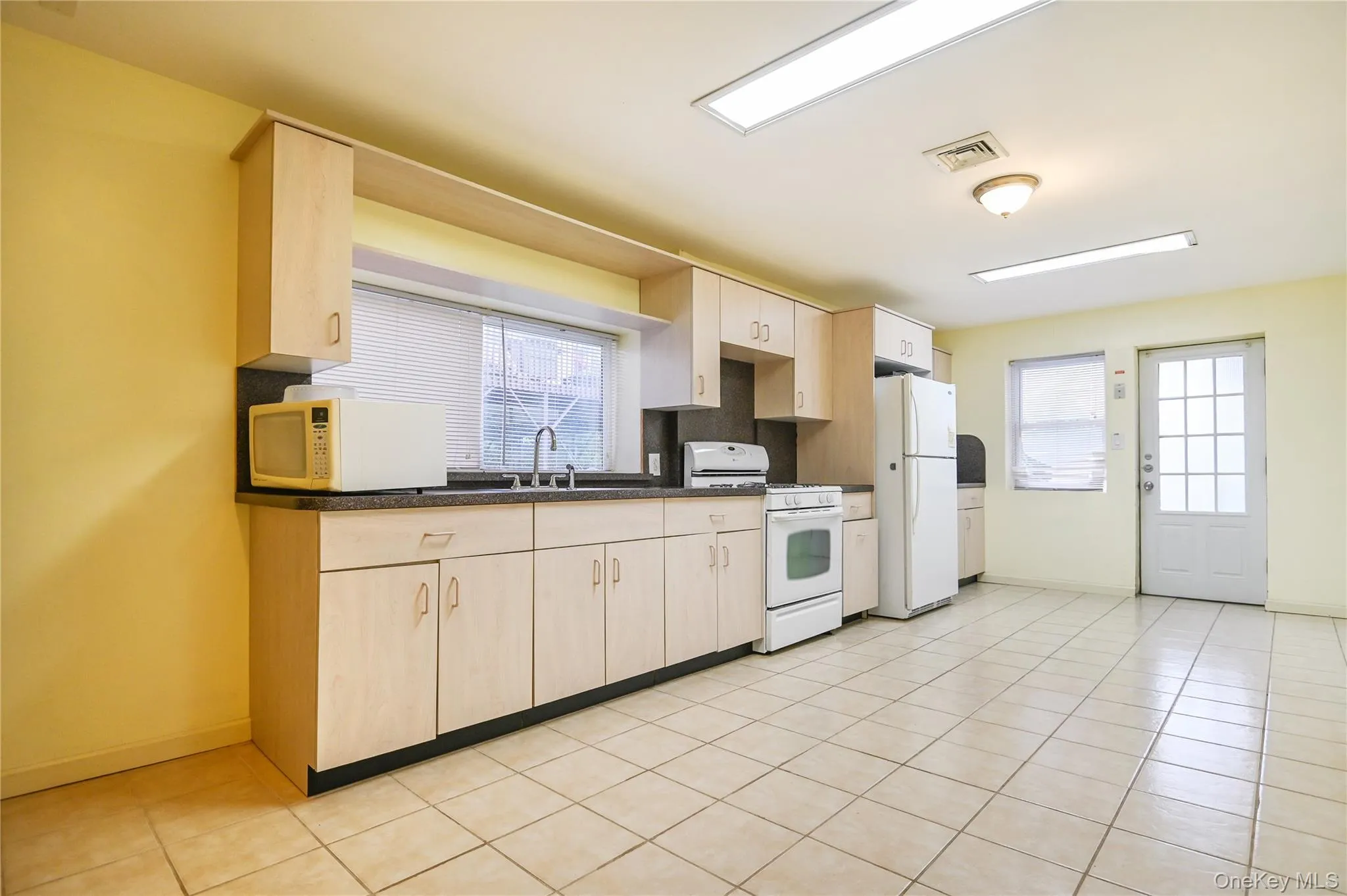 100 Mesora Woods Drive, Fallsburg, NY, 6 Bedrooms Bedrooms, 6 Rooms Rooms,4 BathroomsBathrooms,Residential,For Rent,Mesora Woods,0,1043856 100 Mesora Woods Drive, Fallsburg, NY, 6 Bedrooms Bedrooms, 6 Rooms Rooms,4 BathroomsBathrooms,Residential,For Rent,Mesora Woods,0,1043856