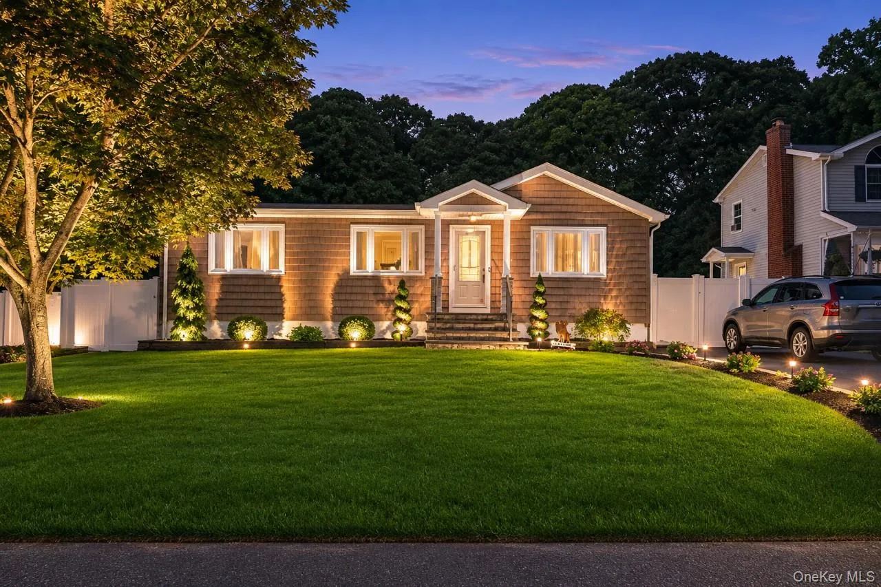 193 Ohls Street, Brookhaven, NY, 3 Bedrooms Bedrooms, 7 Rooms Rooms,2 BathroomsBathrooms,Residential,For Rent,Ohls,0,1043866 193 Ohls Street, Brookhaven, NY, 3 Bedrooms Bedrooms, 7 Rooms Rooms,2 BathroomsBathrooms,Residential,For Rent,Ohls,0,1043866