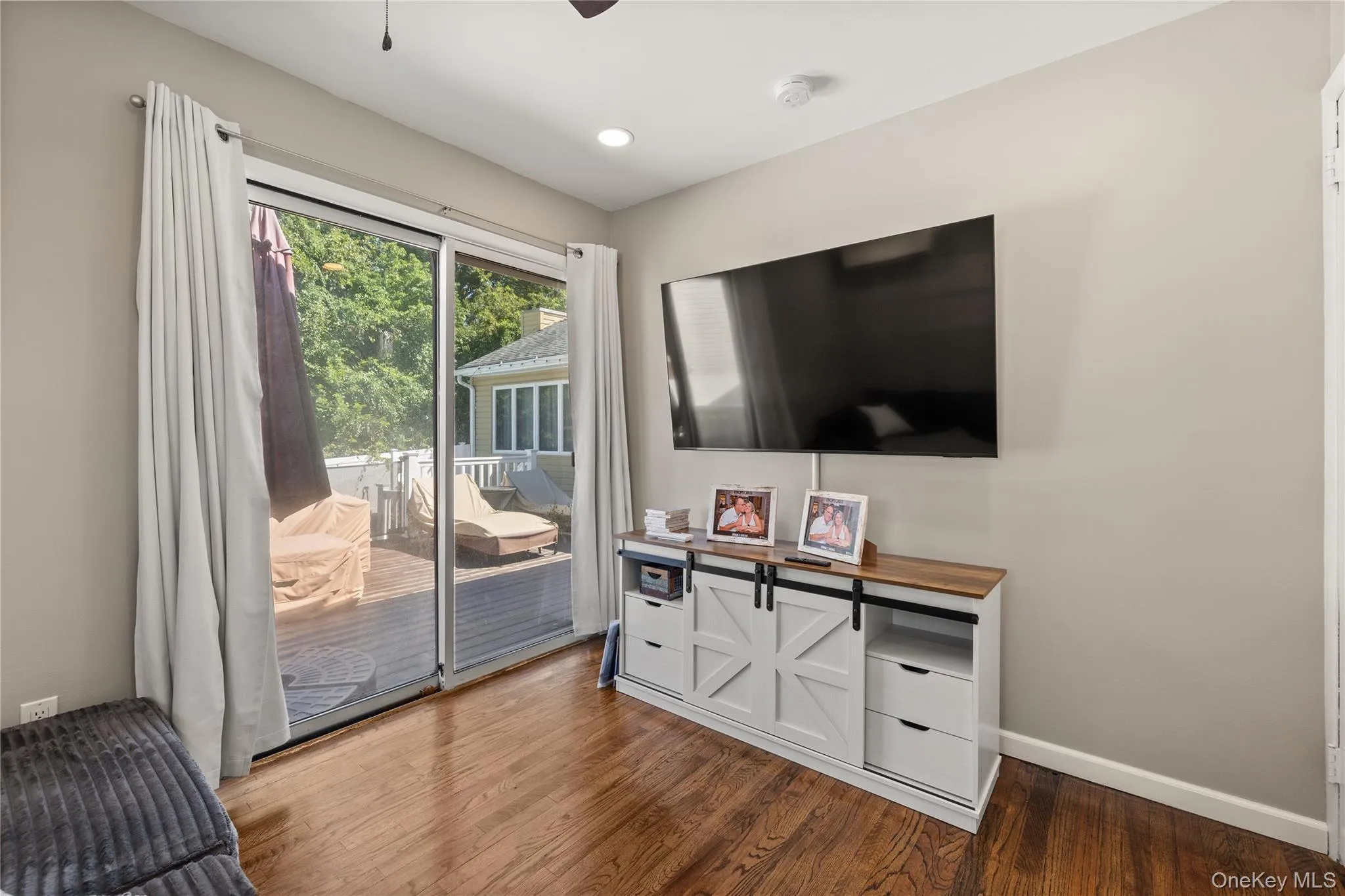 193 Ohls Street, Brookhaven, NY, 3 Bedrooms Bedrooms, 7 Rooms Rooms,2 BathroomsBathrooms,Residential,For Rent,Ohls,0,1043866 193 Ohls Street, Brookhaven, NY, 3 Bedrooms Bedrooms, 7 Rooms Rooms,2 BathroomsBathrooms,Residential,For Rent,Ohls,0,1043866