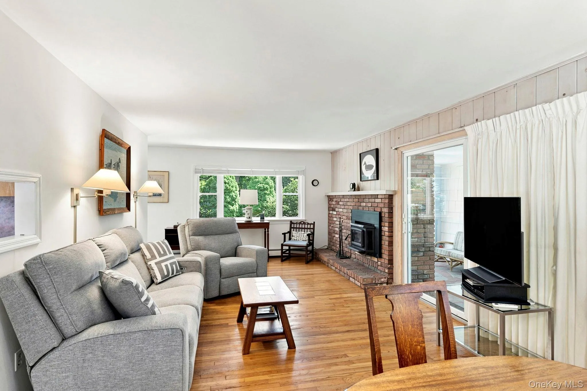 87 Jagger Lane, Southampton, NY, 3 Bedrooms Bedrooms, 6 Rooms Rooms,2 BathroomsBathrooms,Residential,For Rent,Jagger,0,1043869 87 Jagger Lane, Southampton, NY, 3 Bedrooms Bedrooms, 6 Rooms Rooms,2 BathroomsBathrooms,Residential,For Rent,Jagger,0,1043869