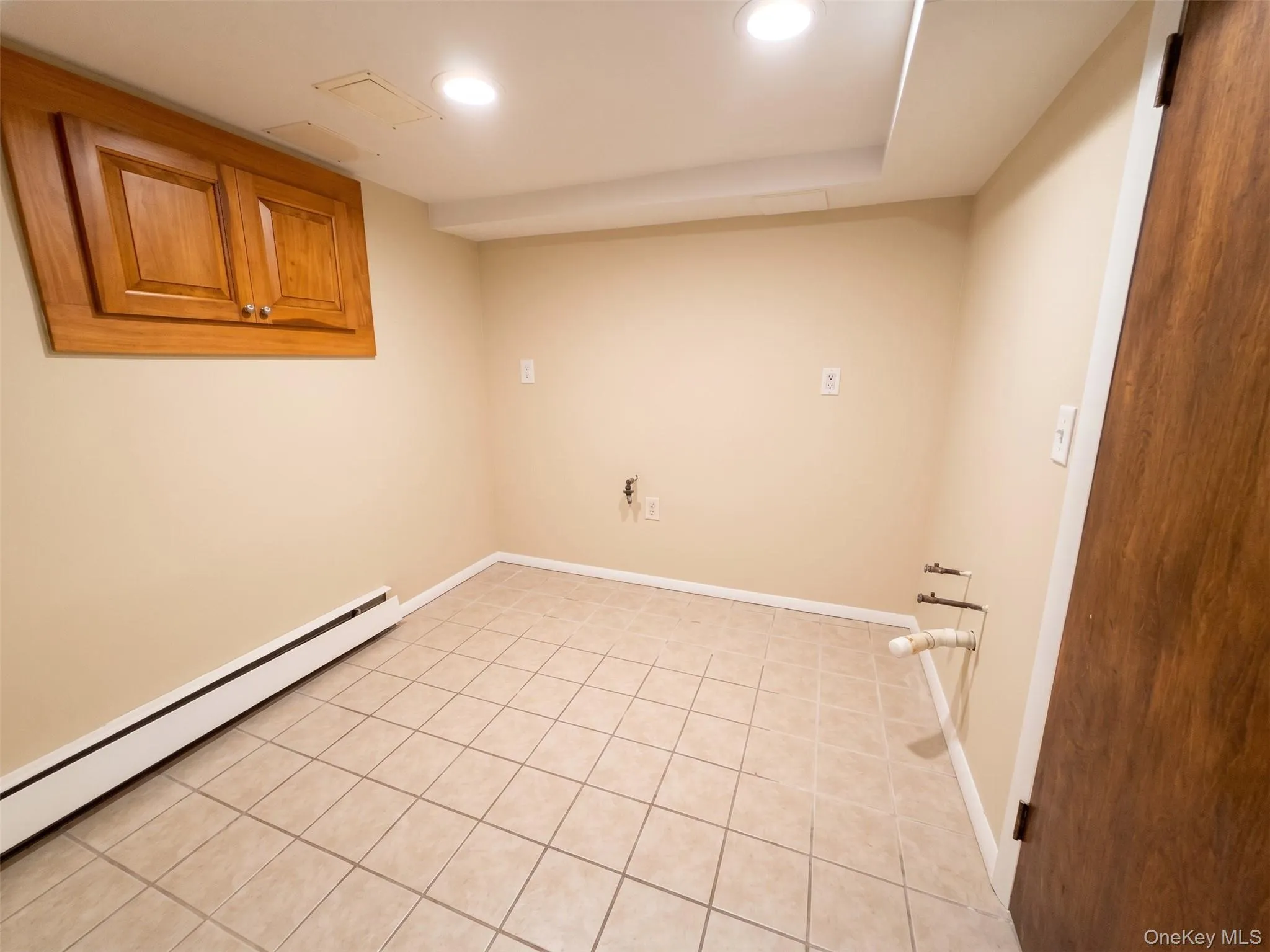 94 Fallwood Parkway, Oyster Bay, NY, 4 Bedrooms Bedrooms, 7 Rooms Rooms,2 BathroomsBathrooms,Residential,For Rent,Fallwood,0,1043870 94 Fallwood Parkway, Oyster Bay, NY, 4 Bedrooms Bedrooms, 7 Rooms Rooms,2 BathroomsBathrooms,Residential,For Rent,Fallwood,0,1043870
