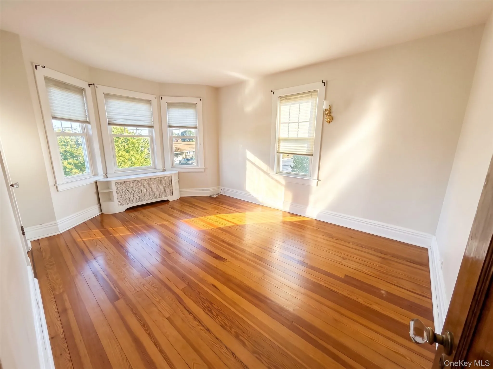 94 Fallwood Parkway, Oyster Bay, NY, 4 Bedrooms Bedrooms, 7 Rooms Rooms,2 BathroomsBathrooms,Residential,For Rent,Fallwood,0,1043870 94 Fallwood Parkway, Oyster Bay, NY, 4 Bedrooms Bedrooms, 7 Rooms Rooms,2 BathroomsBathrooms,Residential,For Rent,Fallwood,0,1043870