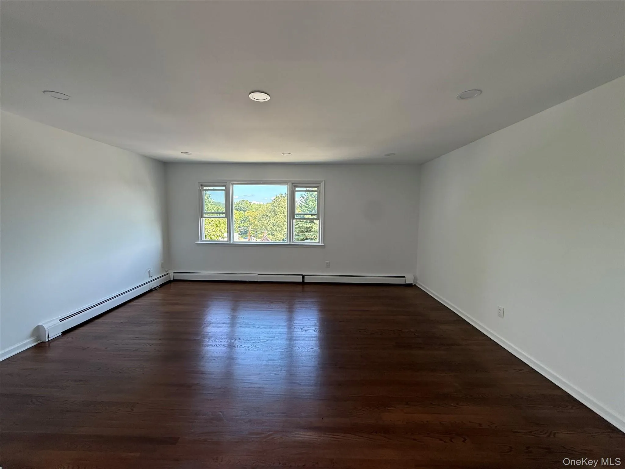 85 Halley Street, Yonkers, NY, 2 Bedrooms Bedrooms, 5 Rooms Rooms,1 BathroomBathrooms,Residential Lease,For Rent,Halley,0,1043871 85 Halley Street, Yonkers, NY, 2 Bedrooms Bedrooms, 5 Rooms Rooms,1 BathroomBathrooms,Residential Lease,For Rent,Halley,0,1043871