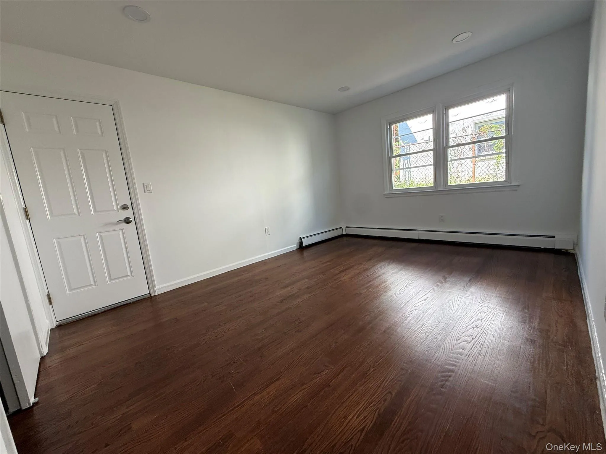 85 Halley Street, Yonkers, NY, 2 Bedrooms Bedrooms, 5 Rooms Rooms,1 BathroomBathrooms,Residential Lease,For Rent,Halley,0,1043871 85 Halley Street, Yonkers, NY, 2 Bedrooms Bedrooms, 5 Rooms Rooms,1 BathroomBathrooms,Residential Lease,For Rent,Halley,0,1043871