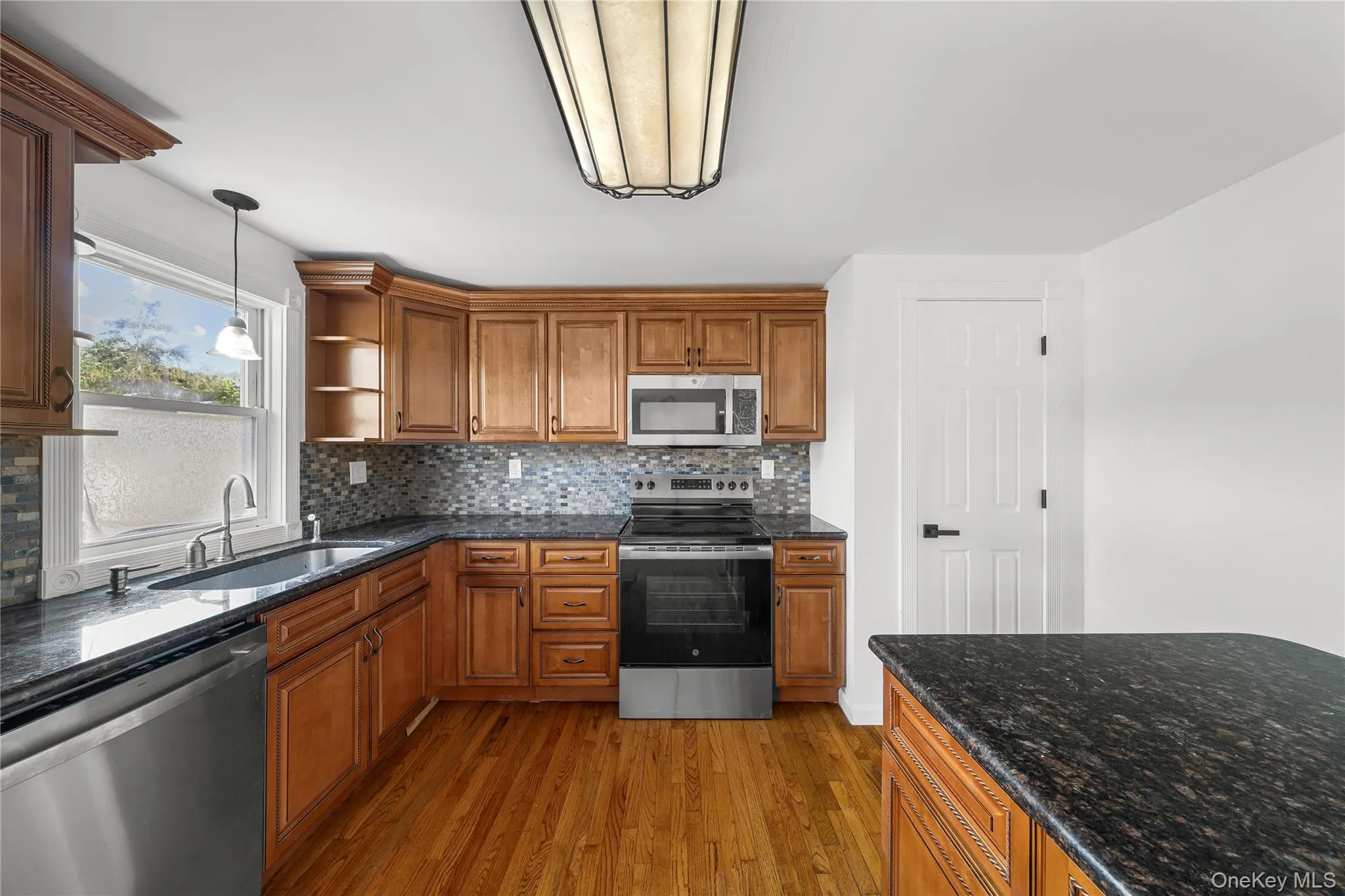 31 Concord Road, Brookhaven, NY, 4 Bedrooms Bedrooms, 12 Rooms Rooms,2 BathroomsBathrooms,Residential,For Rent,Concord,0,1043877 31 Concord Road, Brookhaven, NY, 4 Bedrooms Bedrooms, 12 Rooms Rooms,2 BathroomsBathrooms,Residential,For Rent,Concord,0,1043877