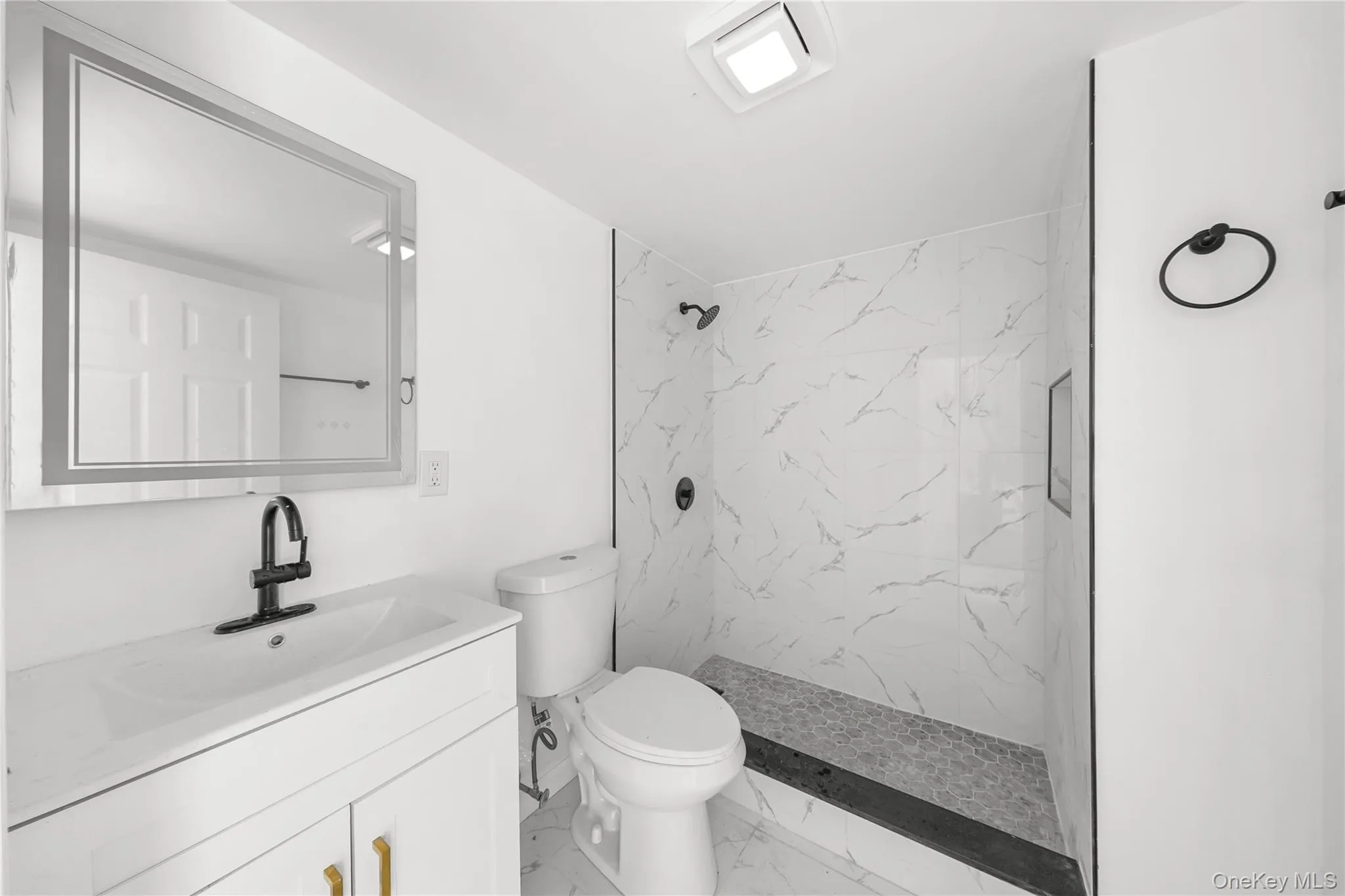 31 Concord Road, Brookhaven, NY, 4 Bedrooms Bedrooms, 12 Rooms Rooms,2 BathroomsBathrooms,Residential,For Rent,Concord,0,1043877 31 Concord Road, Brookhaven, NY, 4 Bedrooms Bedrooms, 12 Rooms Rooms,2 BathroomsBathrooms,Residential,For Rent,Concord,0,1043877