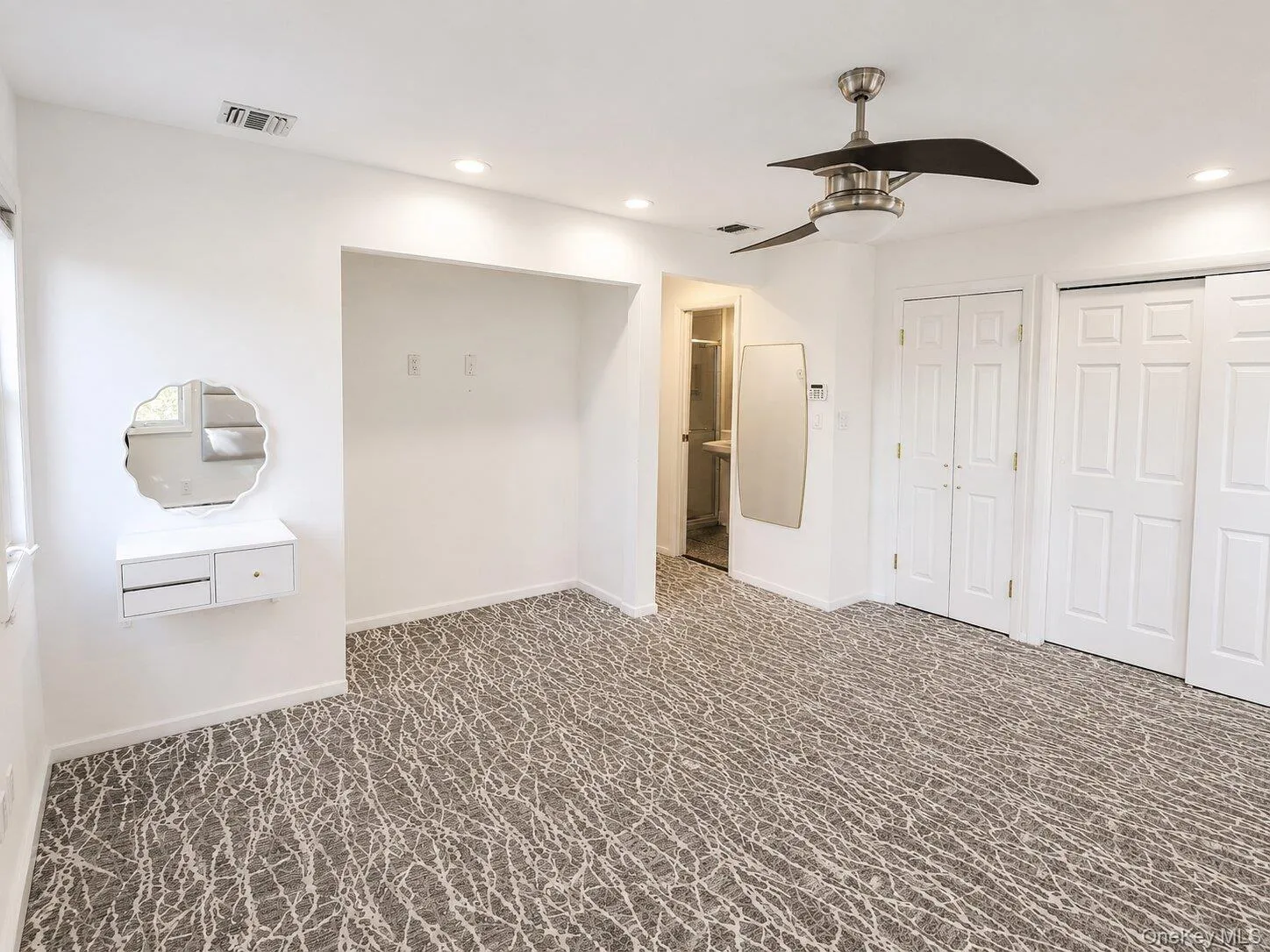 586 Harless Place, Hempstead, NY, 5 Bedrooms Bedrooms, 14 Rooms Rooms,3 BathroomsBathrooms,Residential,For Rent,Harless,0,1043880 586 Harless Place, Hempstead, NY, 5 Bedrooms Bedrooms, 14 Rooms Rooms,3 BathroomsBathrooms,Residential,For Rent,Harless,0,1043880