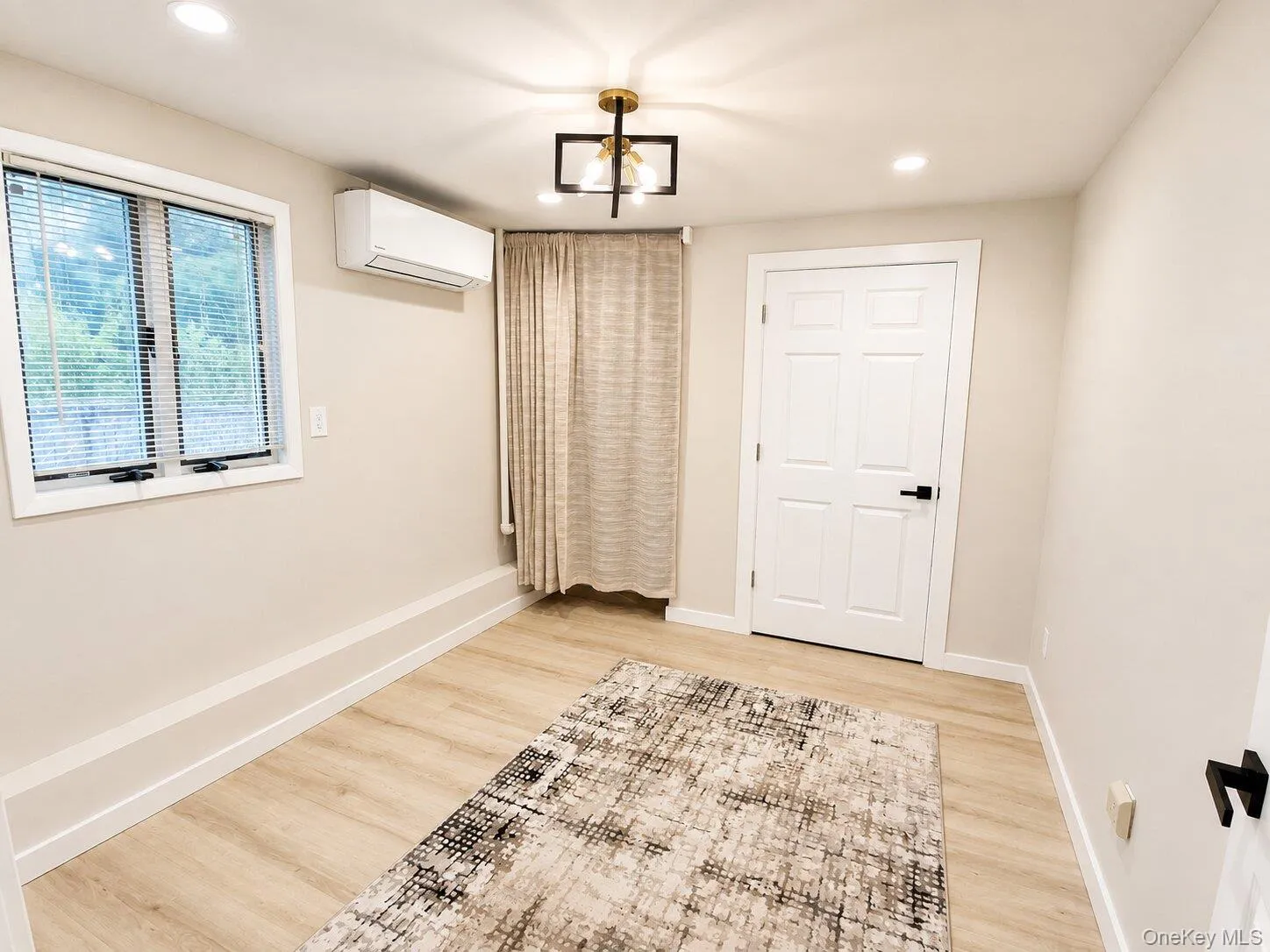 586 Harless Place, Hempstead, NY, 5 Bedrooms Bedrooms, 14 Rooms Rooms,3 BathroomsBathrooms,Residential,For Rent,Harless,0,1043880 586 Harless Place, Hempstead, NY, 5 Bedrooms Bedrooms, 14 Rooms Rooms,3 BathroomsBathrooms,Residential,For Rent,Harless,0,1043880