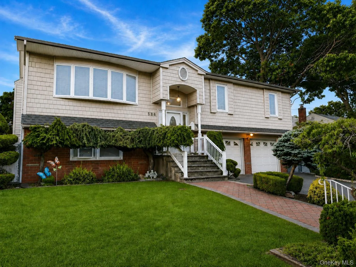 586 Harless Place, Hempstead, NY, 5 Bedrooms Bedrooms, 14 Rooms Rooms,3 BathroomsBathrooms,Residential,For Rent,Harless,0,1043880 586 Harless Place, Hempstead, NY, 5 Bedrooms Bedrooms, 14 Rooms Rooms,3 BathroomsBathrooms,Residential,For Rent,Harless,0,1043880