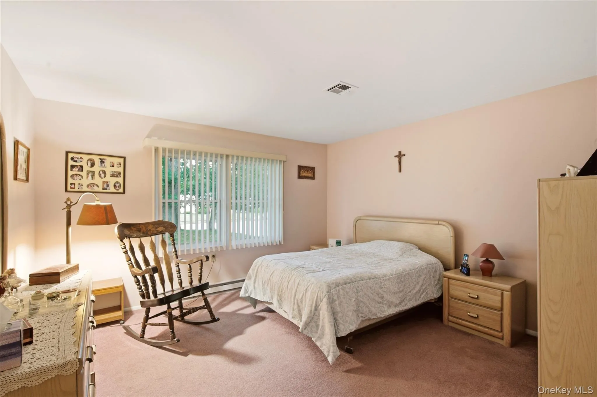 238 Blackpool Court, Brookhaven, NY, 2 Bedrooms Bedrooms, 5 Rooms Rooms,1 BathroomBathrooms,Residential,For Rent,Blackpool,0,1043884 238 Blackpool Court, Brookhaven, NY, 2 Bedrooms Bedrooms, 5 Rooms Rooms,1 BathroomBathrooms,Residential,For Rent,Blackpool,0,1043884