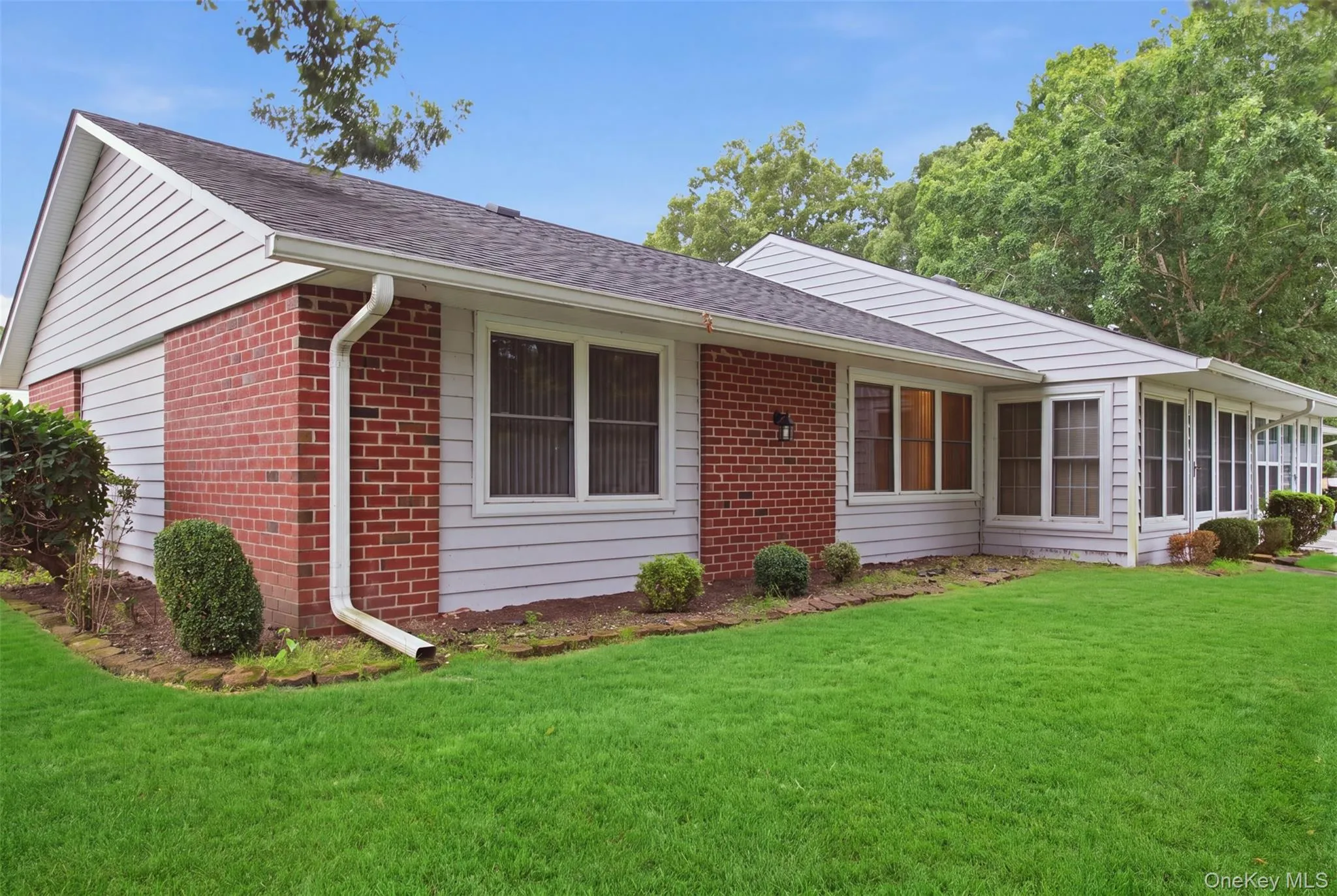 238 Blackpool Court, Brookhaven, NY, 2 Bedrooms Bedrooms, 5 Rooms Rooms,1 BathroomBathrooms,Residential,For Rent,Blackpool,0,1043884 238 Blackpool Court, Brookhaven, NY, 2 Bedrooms Bedrooms, 5 Rooms Rooms,1 BathroomBathrooms,Residential,For Rent,Blackpool,0,1043884