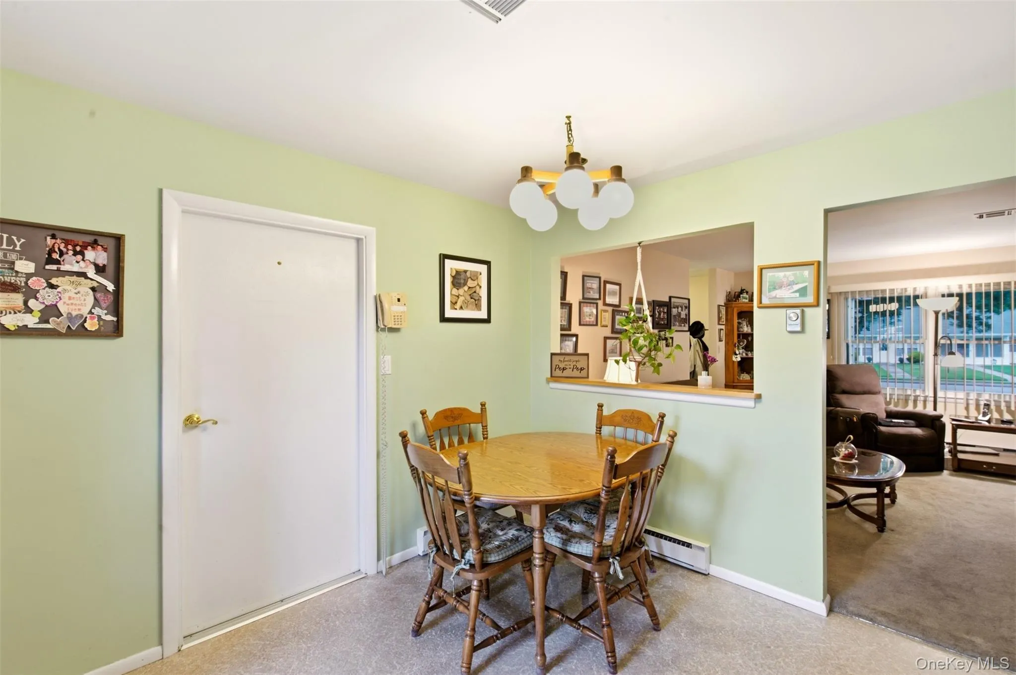 238 Blackpool Court, Brookhaven, NY, 2 Bedrooms Bedrooms, 5 Rooms Rooms,1 BathroomBathrooms,Residential,For Rent,Blackpool,0,1043884 238 Blackpool Court, Brookhaven, NY, 2 Bedrooms Bedrooms, 5 Rooms Rooms,1 BathroomBathrooms,Residential,For Rent,Blackpool,0,1043884